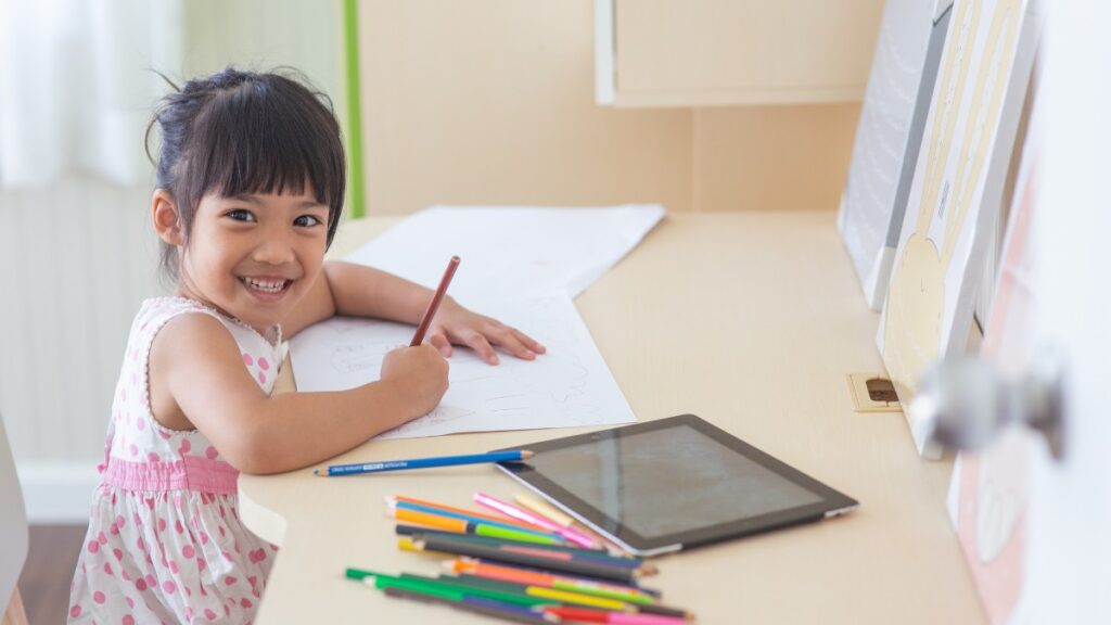 is there a connection between autism and messy handwriting